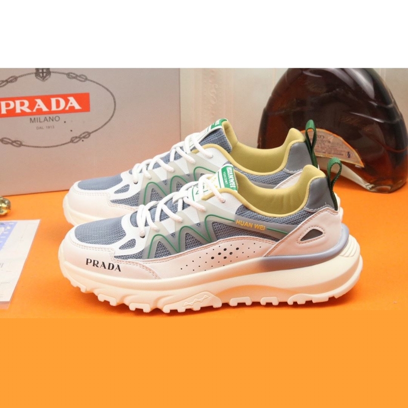 Pra*a casual shoes